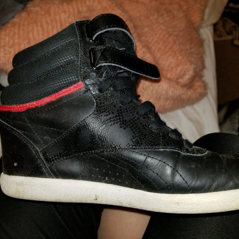 Reboc sneakers
